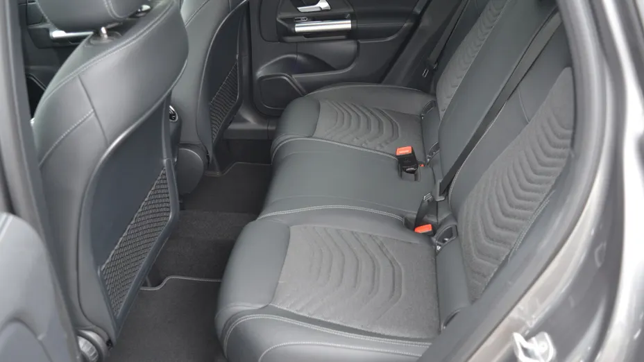 MERCEDES-BENZ GLA GLA 200