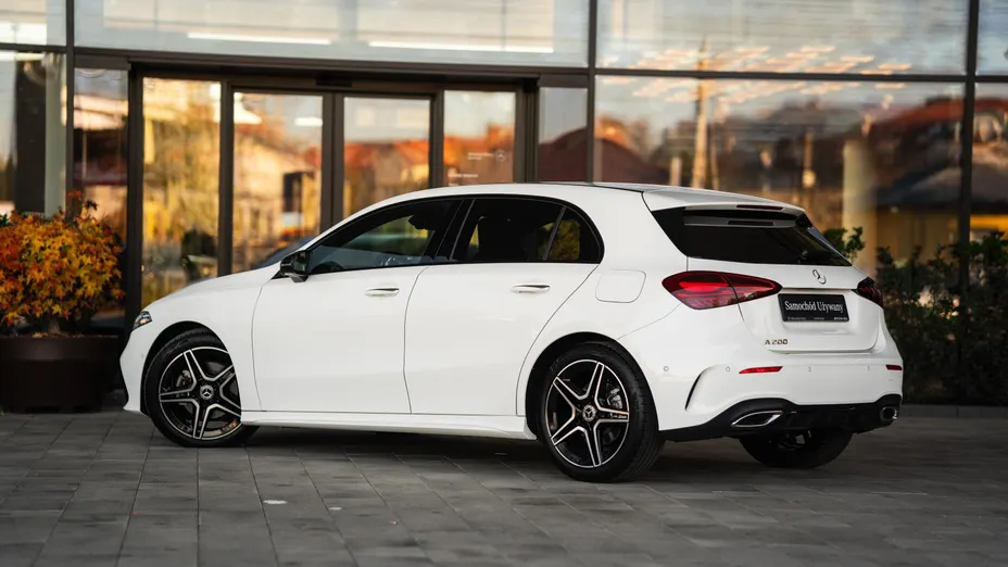 MERCEDES-BENZ A Klasa A 200 AMG Line 7G-DCT