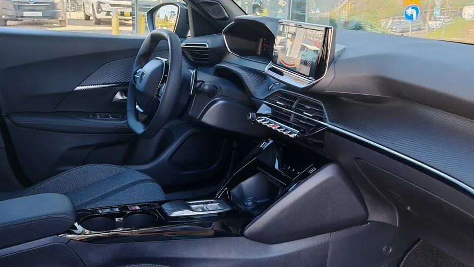PEUGEOT 2008 2008 PureTech mHEV Allure e-DCS6 Nowy