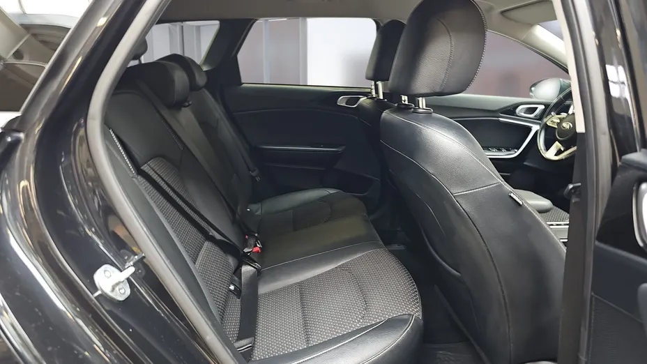 KIA Cee'd Ceed 1.6 CRDi SCR L DCT