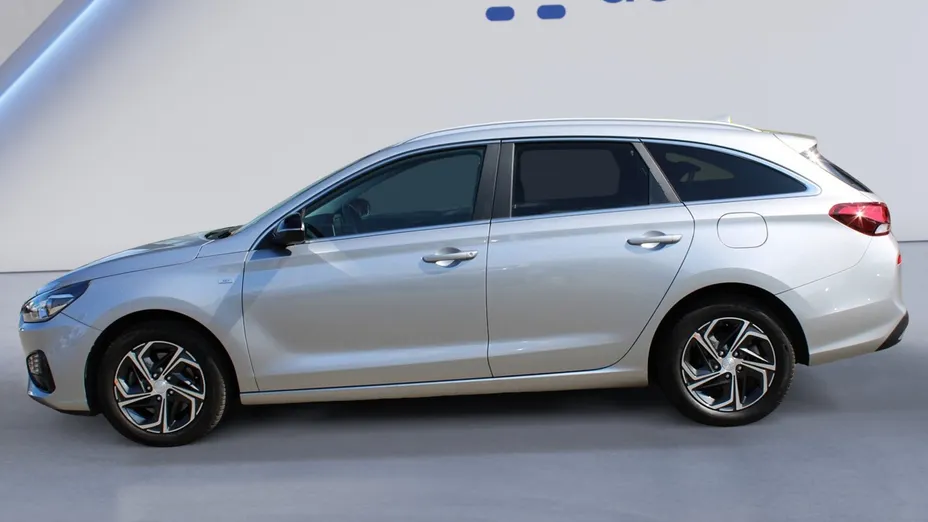 HYUNDAI i30 i30 1.5 T-GDI 48V Smart