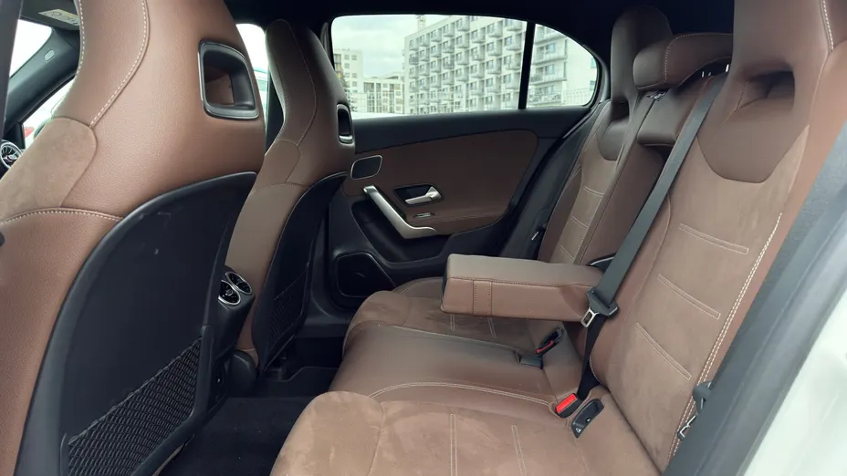 MERCEDES-BENZ A Klasa A 200 AMG Line 7G-DCT