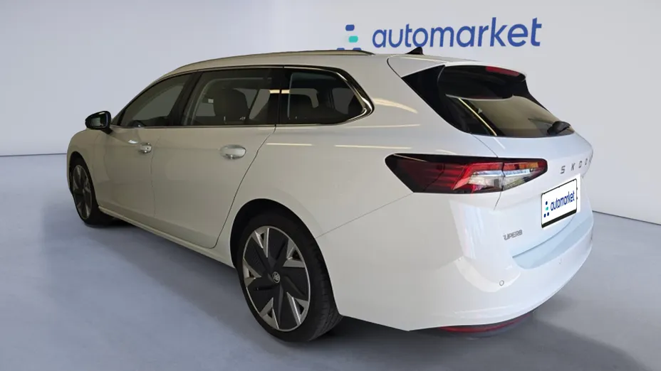 SKODA Superb Superb 2.0 TDI SCR 4x4 Selection DSG