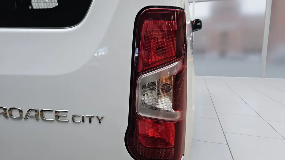 TOYOTA Proace City Proace City 1.5 D-4D Long 2,3t Active (bryg.)