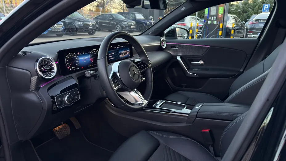 MERCEDES-BENZ A Klasa A 200 7G-DCT