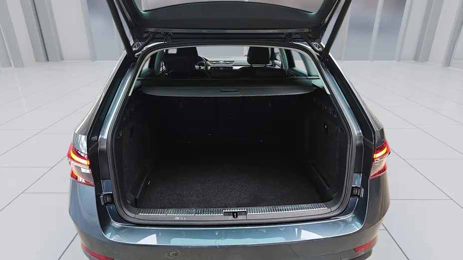 SKODA Superb Superb 2.0 TDI SCR Ambition DSG