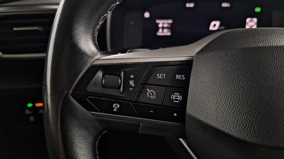 SEAT Leon Leon 1.5 eTSI Xcellence DSG