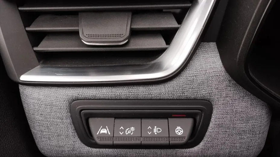 MITSUBISHI Colt Colt 1.0T Invite Style Cold