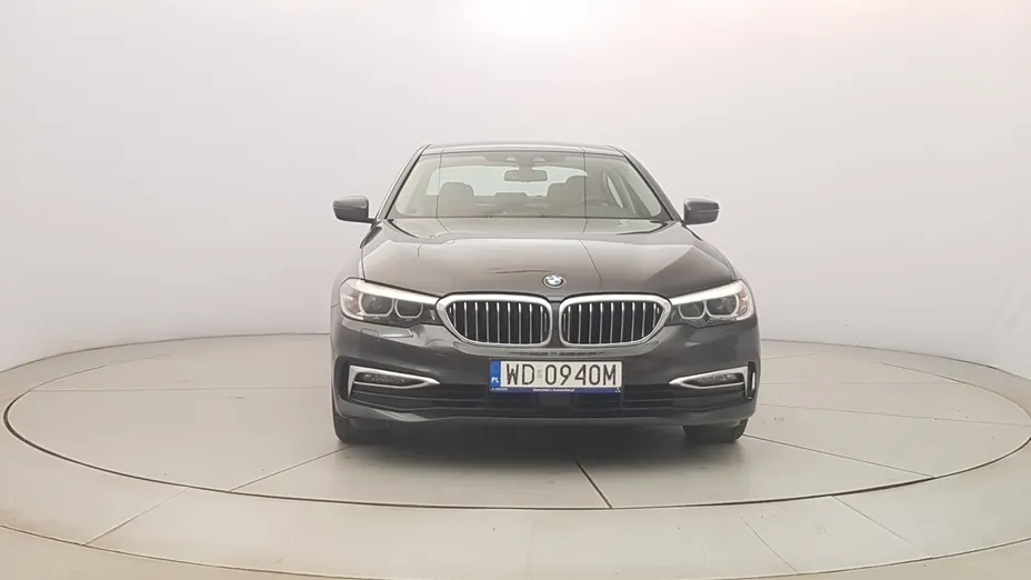 BMW Seria 5 530i GPF xDrive Luxury Line aut