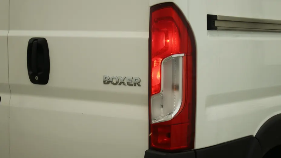 PEUGEOT Boxer Boxer 435 BlueHDi L2H2