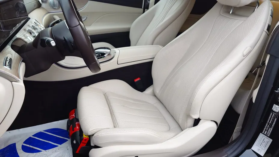 MERCEDES-BENZ E Klasa E 220 d Coupe 4-Matic 9G-TRONIC