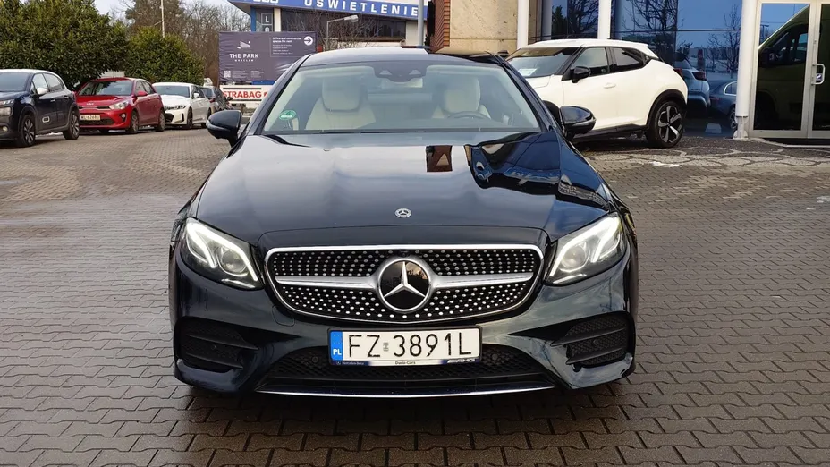 MERCEDES-BENZ E Klasa E 220 d Coupe 4-Matic 9G-TRONIC