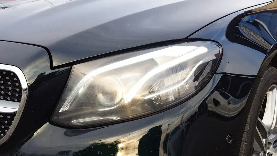 MERCEDES-BENZ E Klasa E 220 d Coupe 4-Matic 9G-TRONIC