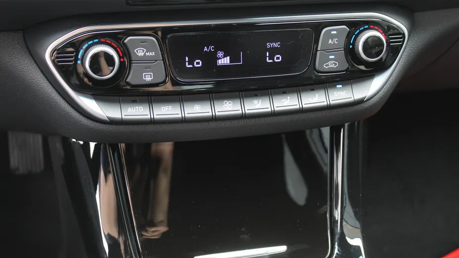 HYUNDAI i30 i30 1.5 T-GDI 48V Smart Nowy