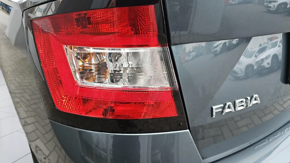 SKODA Fabia Fabia 1.0 TSI Ambition