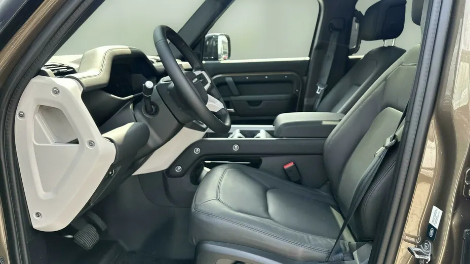 LAND ROVER Defender Defender 110 3.0 D300 mHEV X-Dynamic HSE