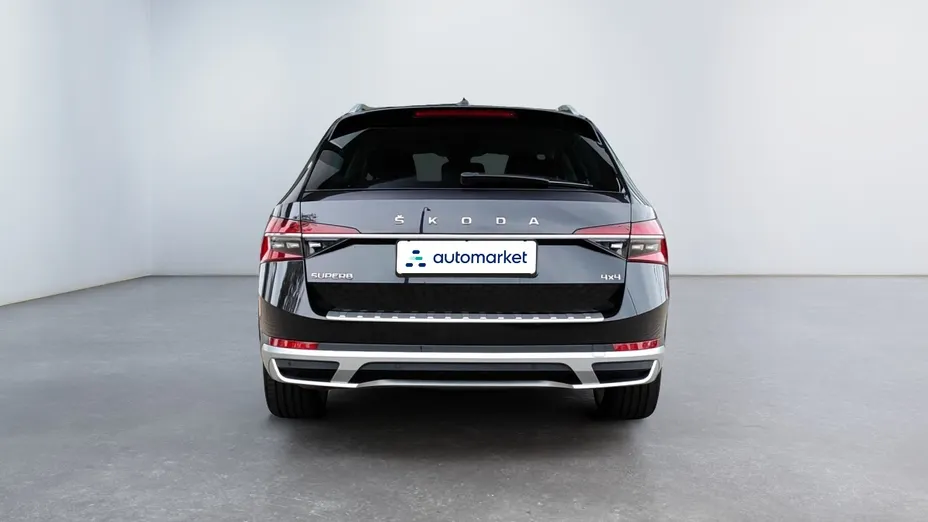 SKODA Superb Superb 2.0 TDI SCR 4x4 Scout DSG