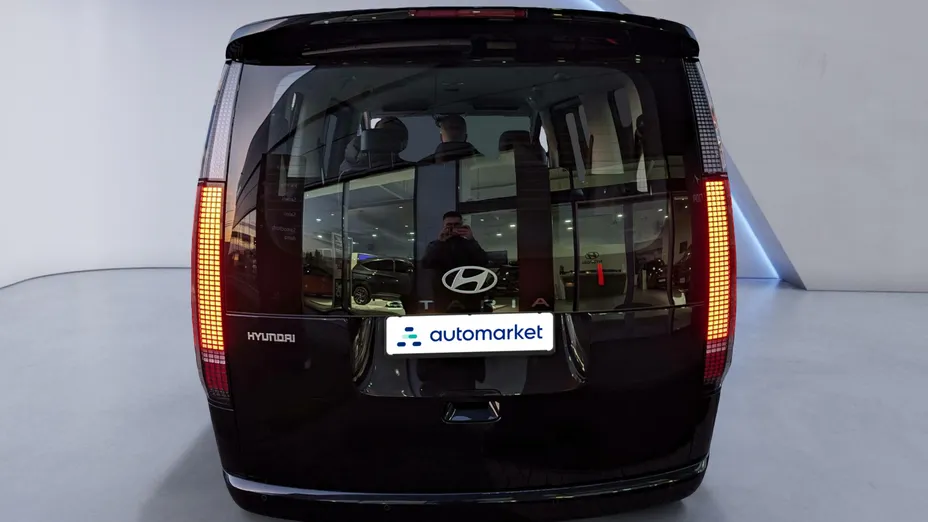 HYUNDAI Staria Staria 1.6 T-GDI HEV Smart VIP aut Nowy