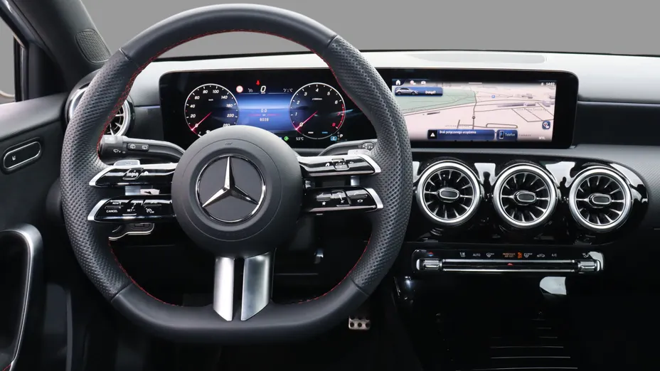 MERCEDES-BENZ A Klasa A 200 AMG Line 7G-DCT