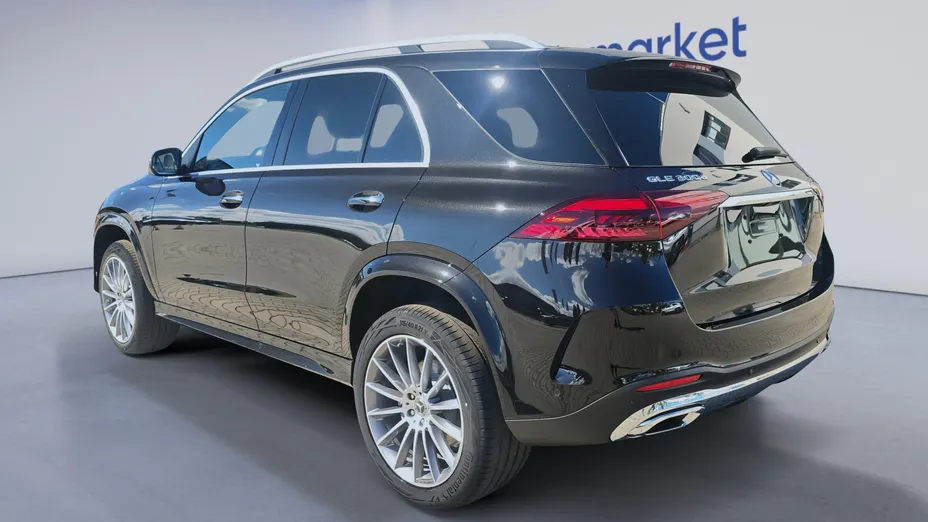 MERCEDES-BENZ GLE GLE 300 d mHEV 4-Matic AMG Line Nowy