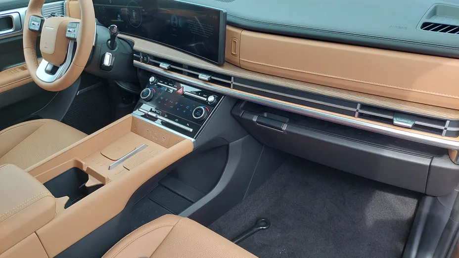 HYUNDAI Santa Fe Santa Fe 1.6 T-GDI HEV Platinum 4WD aut 7os. Nowy