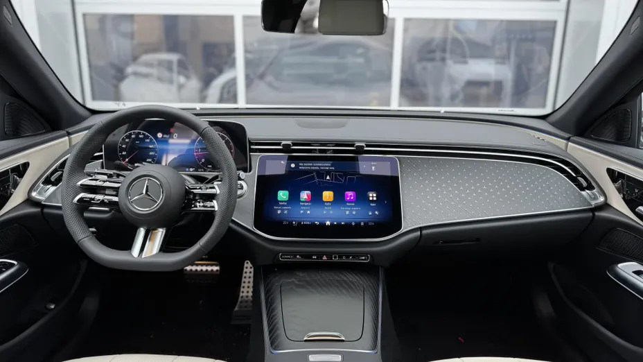 MERCEDES-BENZ E Klasa E 220 d mHEV 4-Matic AMG 9G-Tronic Nowy