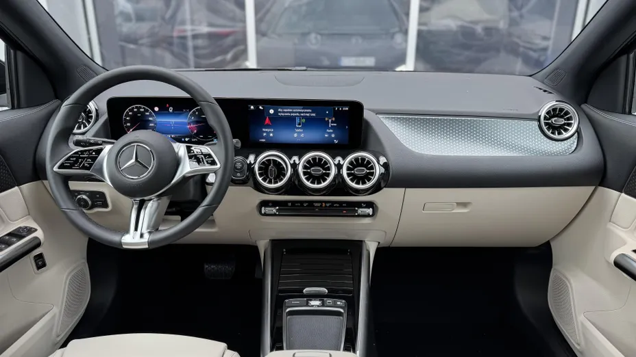 MERCEDES-BENZ GLA GLA 200 mHEV 7G-DCT Nowy