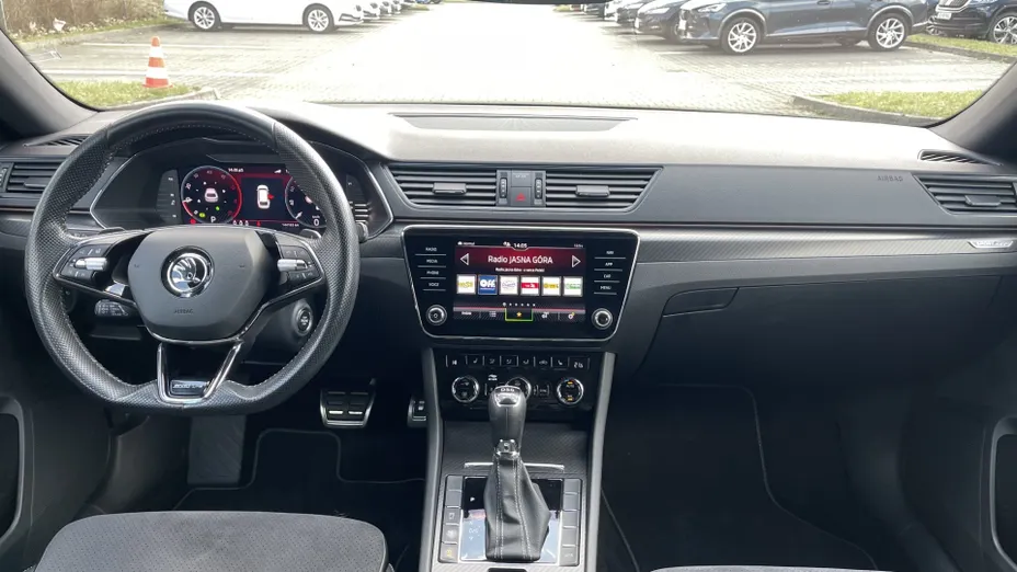 SKODA Superb Superb 2.0 TDI SCR Sportline DSG
