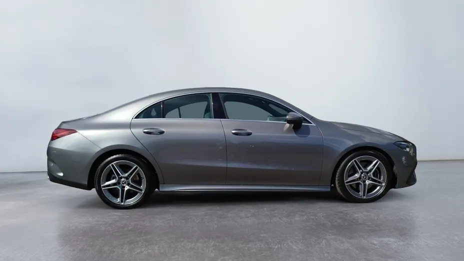 MERCEDES-BENZ CLA CLA 200 AMG Line 7G-DCT