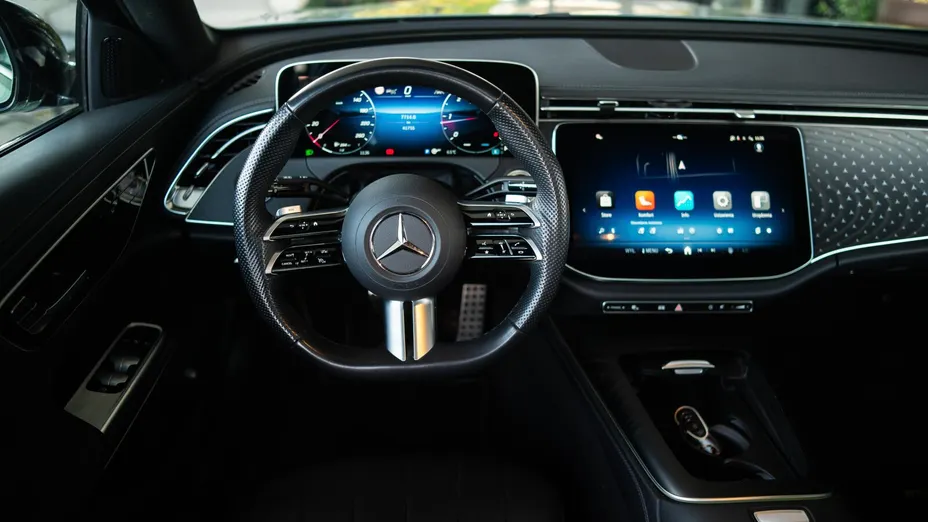 MERCEDES-BENZ E Klasa E 220 d mHEV 4-Matic AMG 9G-Tronic