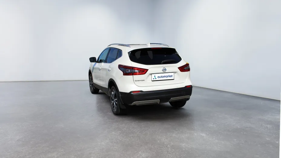 NISSAN Qashqai Qashqai 1.3 DIG-T N-Connecta