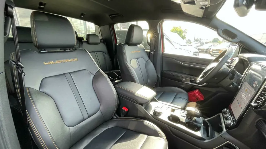 FORD Ranger Ranger 2.0 EcoBlue Bi-Turbo 4x4 DC Wildtrak aut Nowy