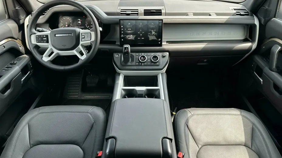 LAND ROVER Defender Defender 110 3.0 D300 mHEV X-Dynamic HSE