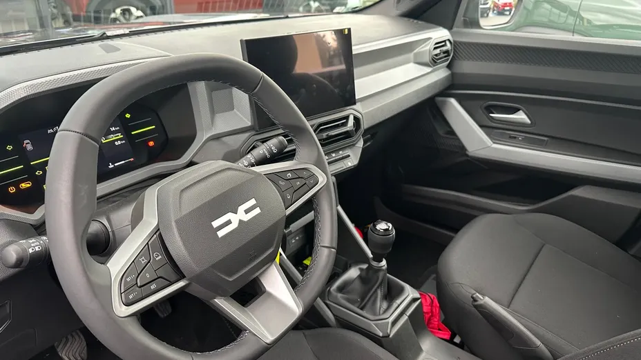 DACIA Bigster Bigster 1.2 TCe mHEV Essential 4x4 Nowy