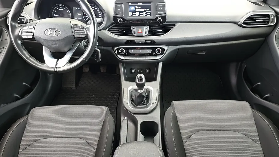 HYUNDAI i30 i30 1.4 Classic +