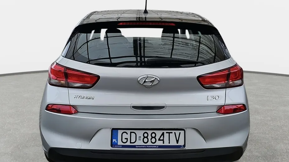 HYUNDAI i30 i30 1.4 Classic +