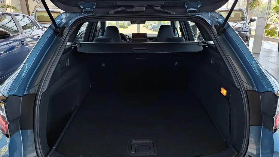 TOYOTA Corolla Corolla 2.0 Hybrid Comfort