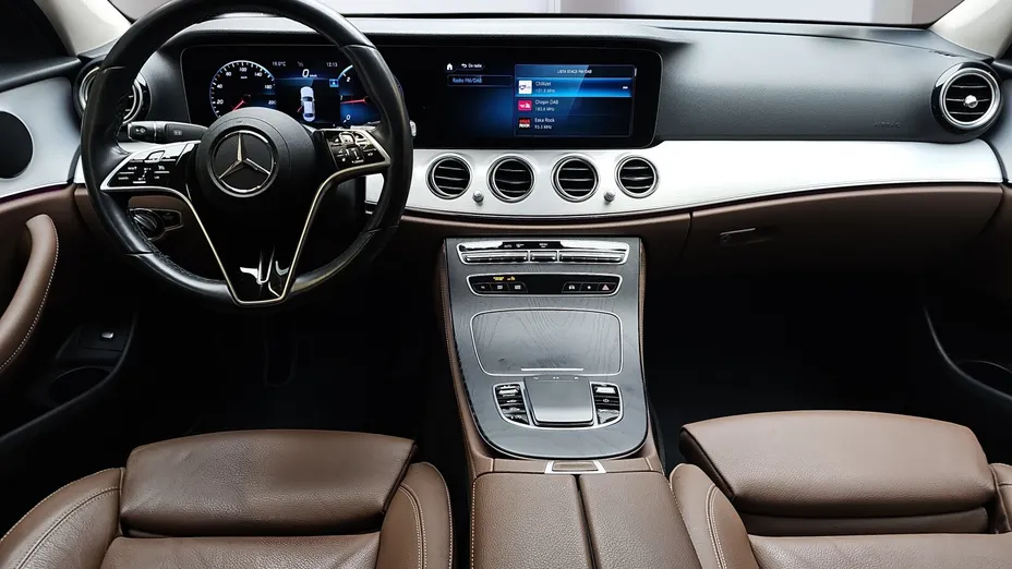 MERCEDES-BENZ E Klasa E 220 d