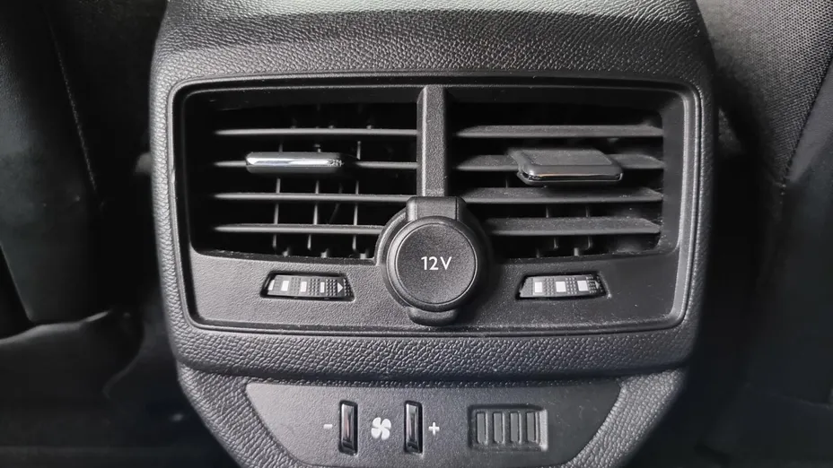 PEUGEOT 5008 5008 1.6 PureTech Allure S&S EAT8
