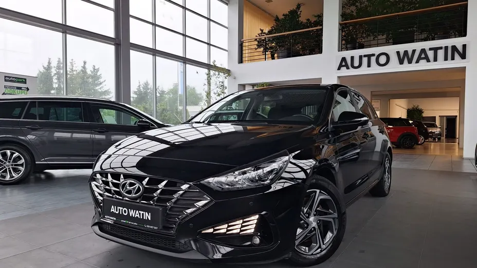 HYUNDAI i30 i30 1.0 T-GDI Smart DCT