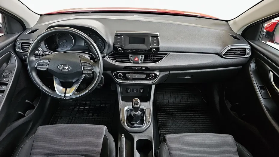 HYUNDAI i30 i30 1.6 D Classic +
