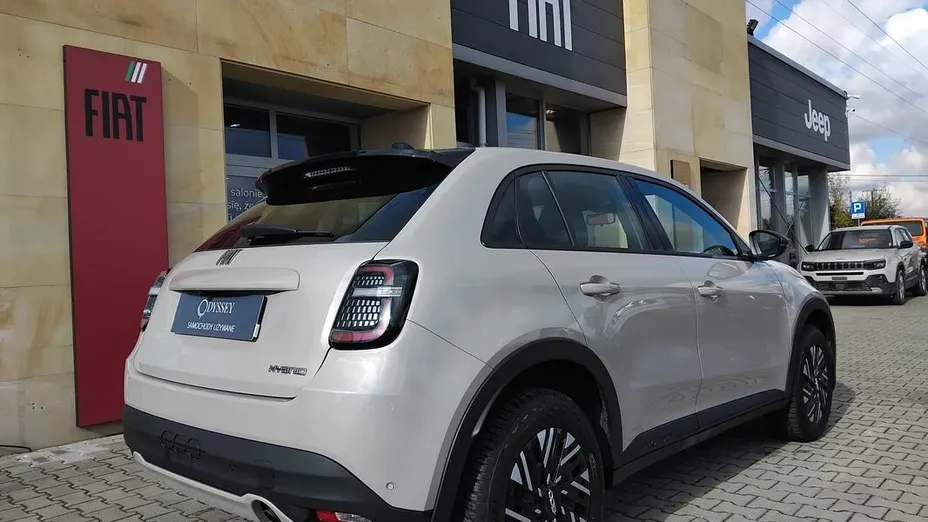 FIAT 600 600 1.2 Turbo Hybrid eDCT