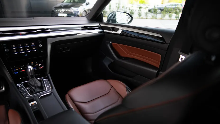 VOLKSWAGEN Arteon Arteon 2.0 TSI Elegance DSG