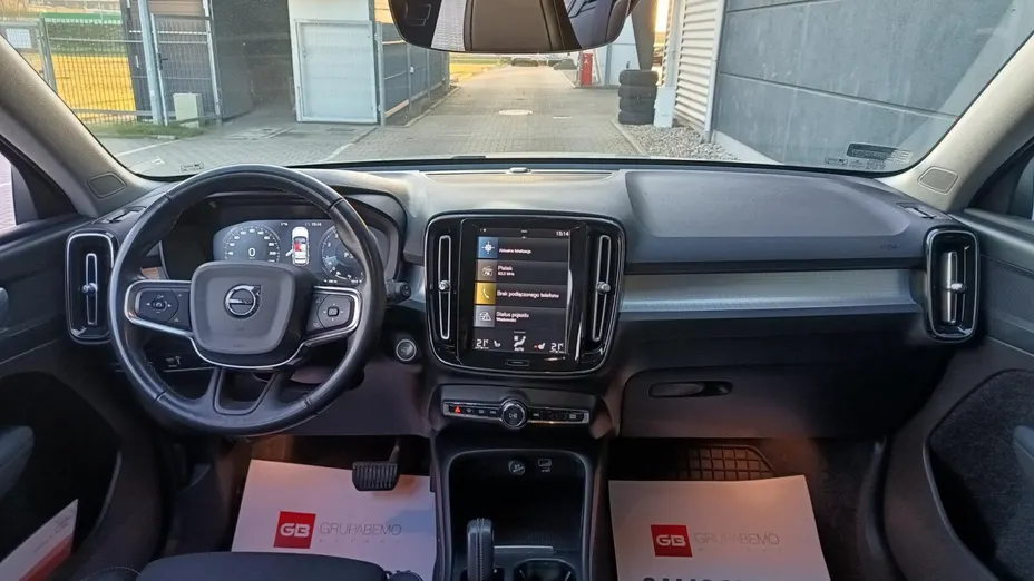 VOLVO XC40 XC40 T3 Momentum