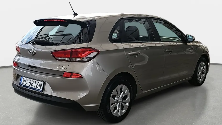 HYUNDAI i30 i30 1.4 Classic +