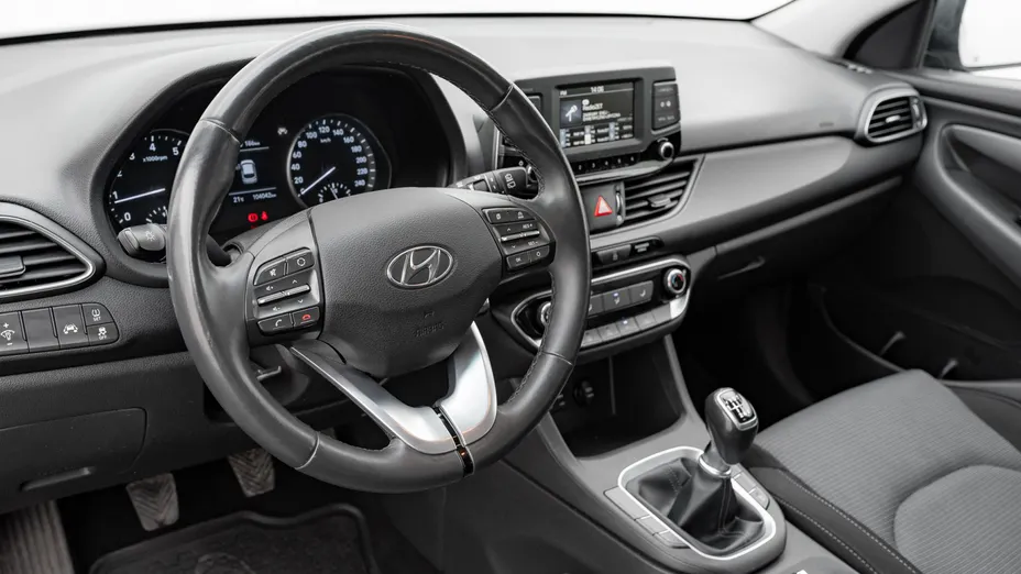 HYUNDAI i30 i30 1.4 Classic +