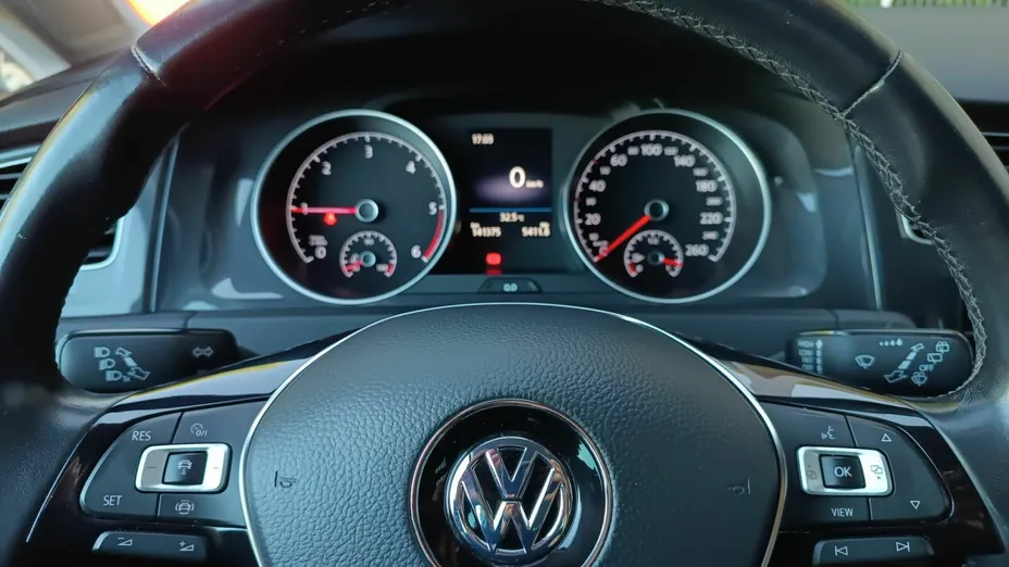 VOLKSWAGEN Golf Golf VII 1.6 TDI BMT Comfortline