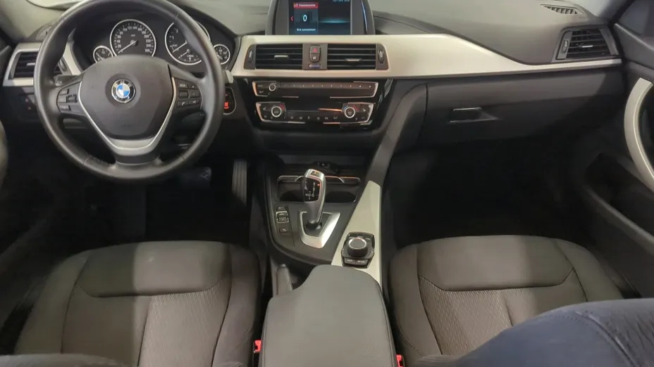 BMW Seria 4 420i GPF xDrive Advantage aut