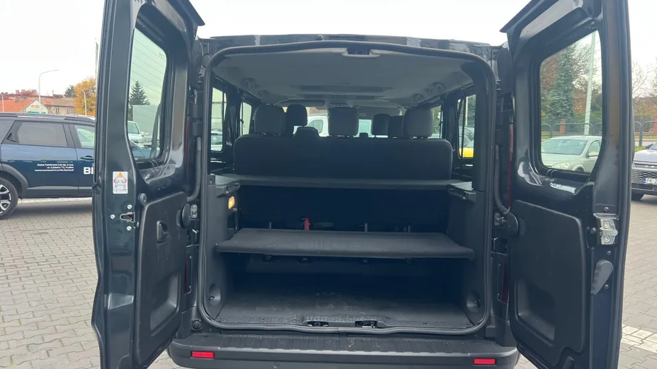 RENAULT Trafic Trafic Kombi 2.0 Blue dCi L2 Equilibre EDC Nowy