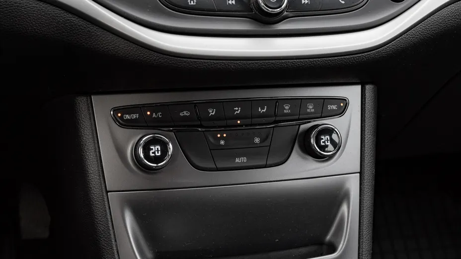 OPEL Astra Astra V 1.6 CDTI Enjoy